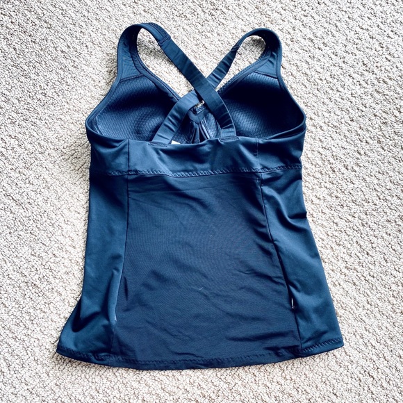 Black Athleta Padded Workout Tank - Picture 2 of 6